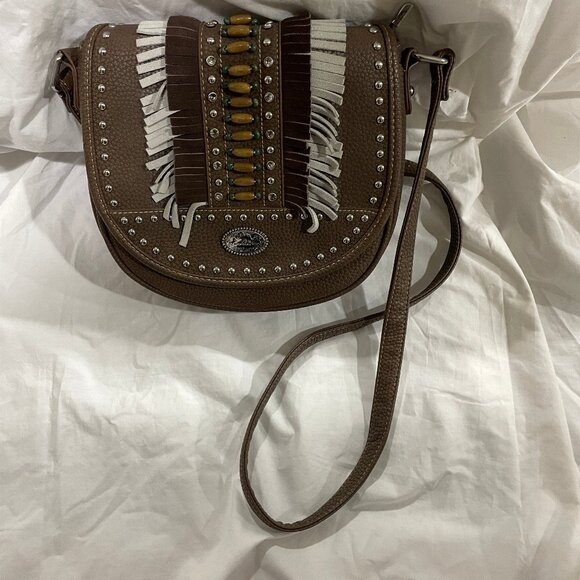 Montana West Shoulder Concealed Carry Purse / Bag Fringe Cowgirls Rodeo Western - Picture 2 of 16